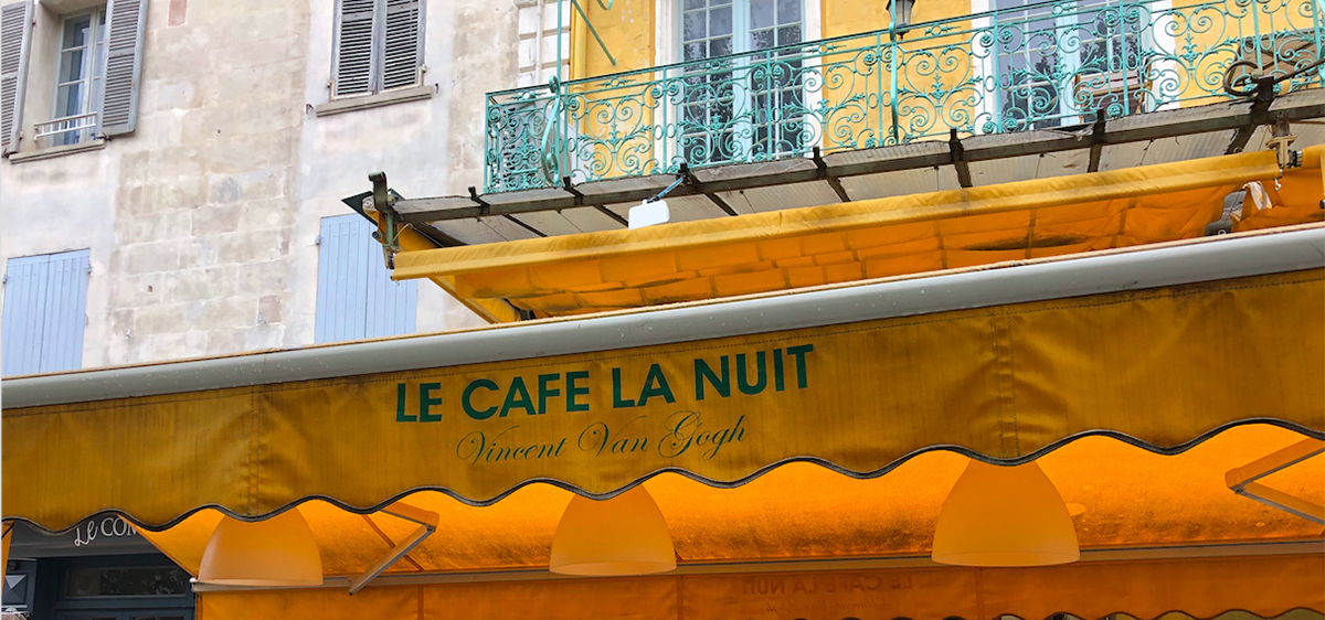 Le Cafe La Nuit