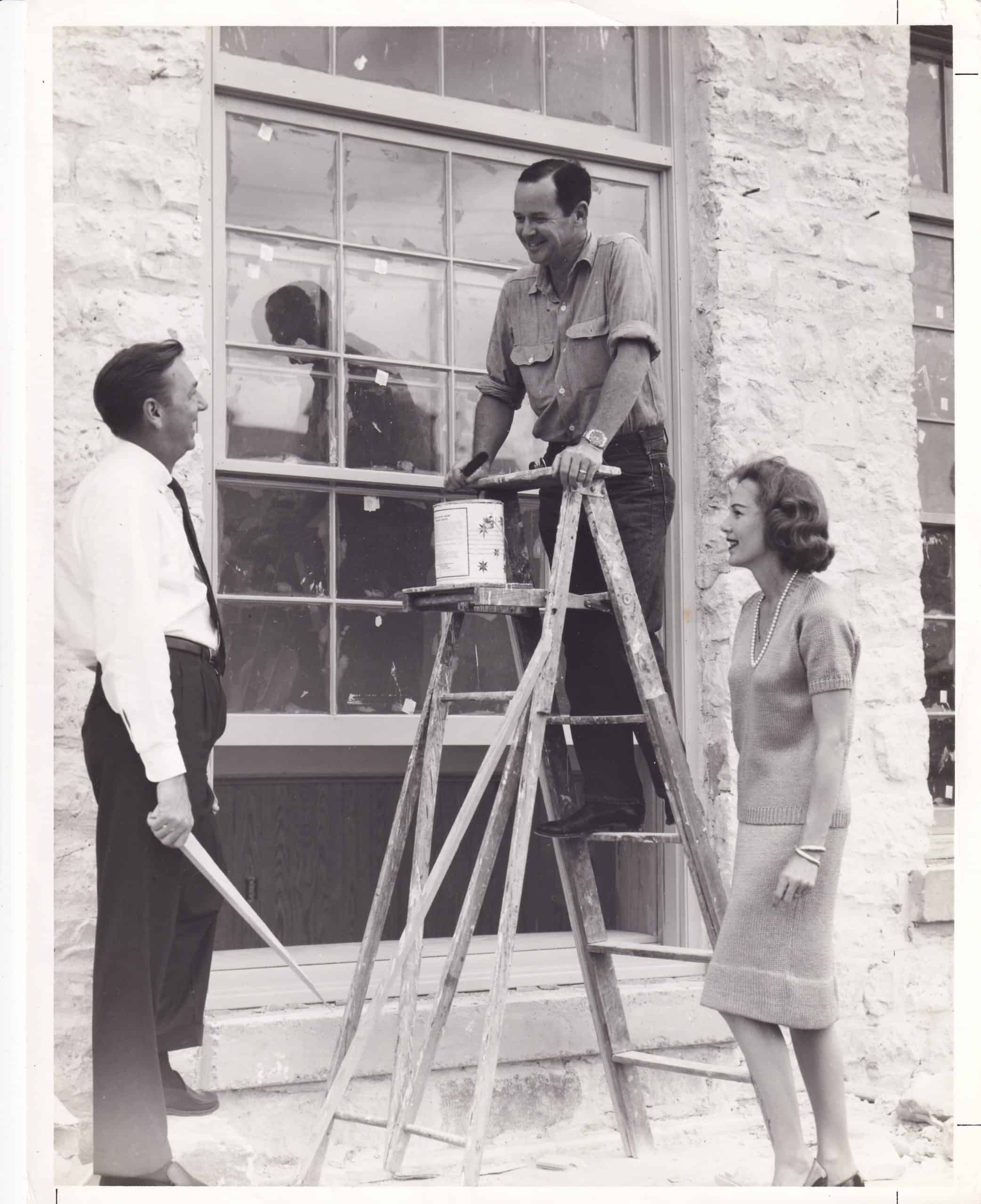 Jack and Grace Jones with Salado mayor during contruction of store, 1962